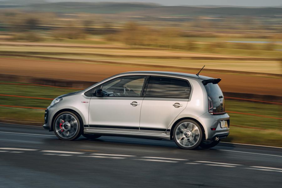  Volkswagen up! GTI 2020 года  (UK) (фото 14 из 40)